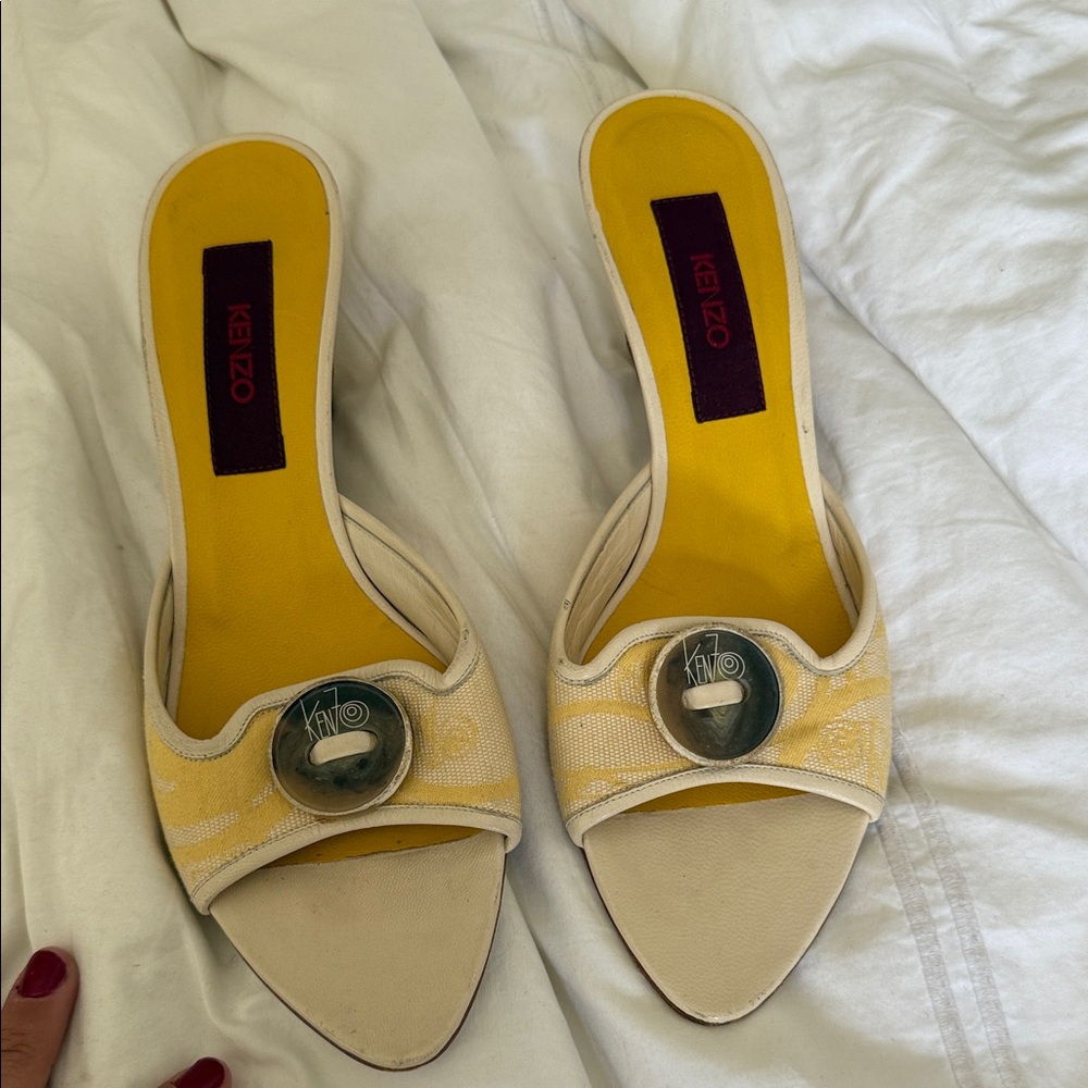 Kenzo Cream & Yellow Sz 37 Women's Slide/mule  Sandals